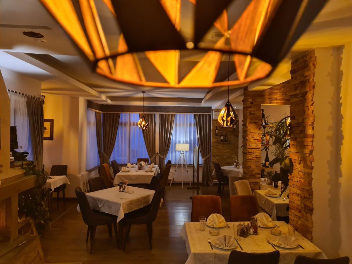 Garni Hotel Vir Врнячка-Баня Экстерьер фото