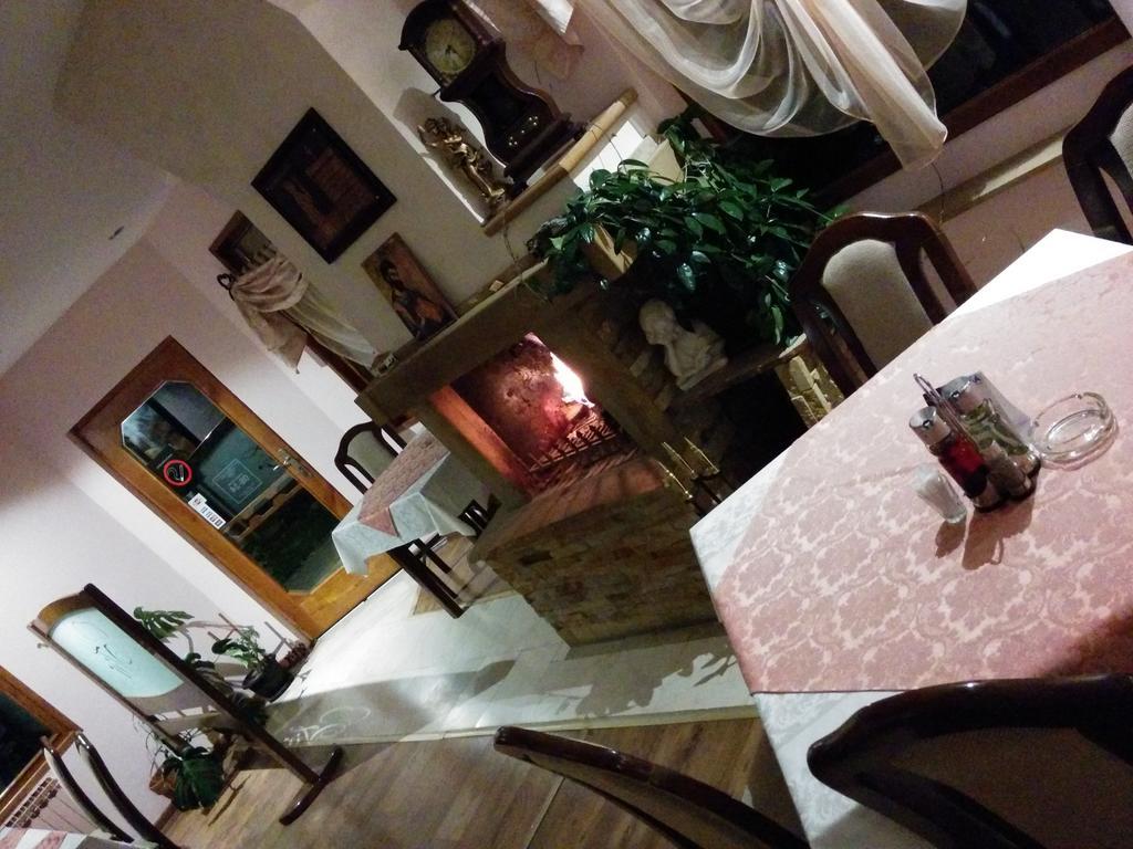 Garni Hotel Vir Врнячка-Баня Экстерьер фото