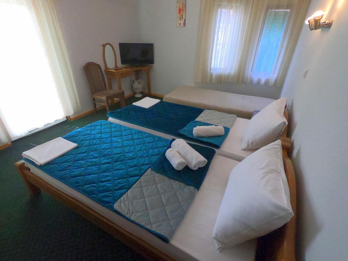 Garni Hotel Vir Врнячка-Баня Экстерьер фото