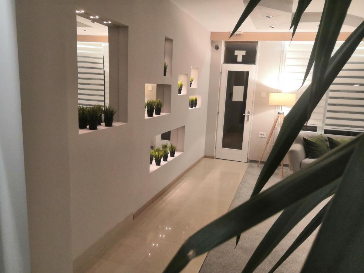 Garni Hotel Vir Врнячка-Баня Экстерьер фото